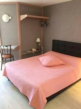 Aix Hotel 엑상프로방스 2*,